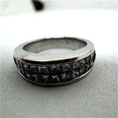 14K 585 White Gold 6.8G 0.26ctw Diamond Cluster Ring Size: 3.5!